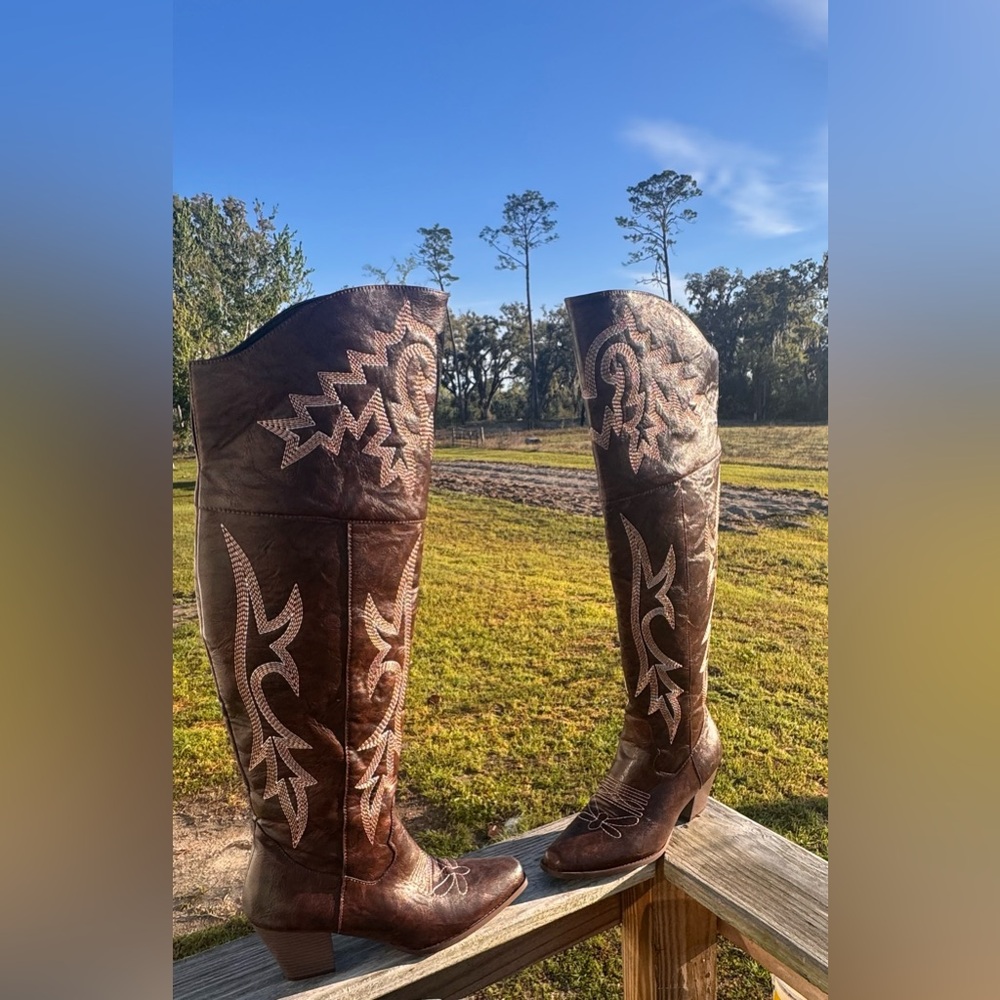 NEW Beautiful chocolate marbled brown over the knee boutique cowgirl boots 😍 - Picture 9 of 9